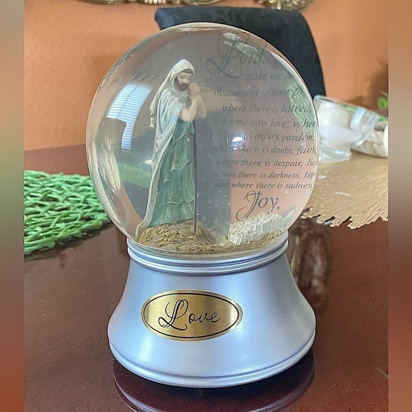Thomas Kinkade Musical Snowglobe “A Prayer For Peace” Rare Authentic Chr… - Picture 1 of 10